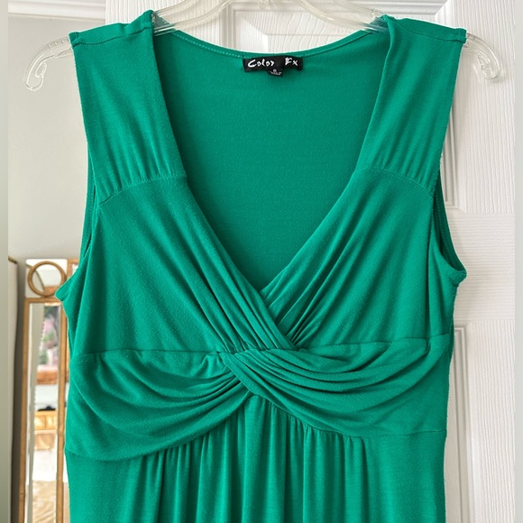 Dress Size S - Picture 3 of 5